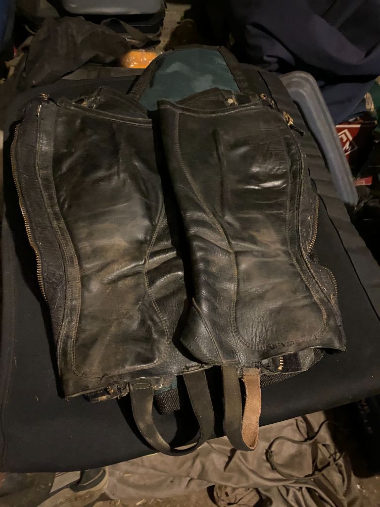 Black M Decima Half Chaps