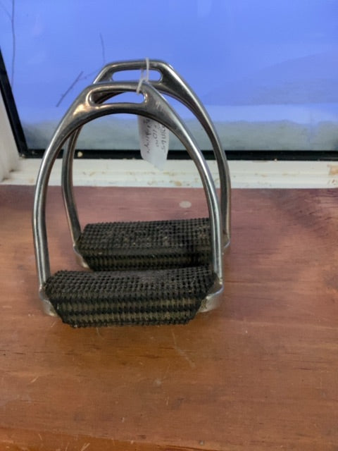 Stirrups, 4 1/2"