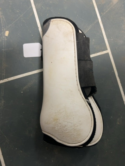 White Eskadron Open Front, Full Front