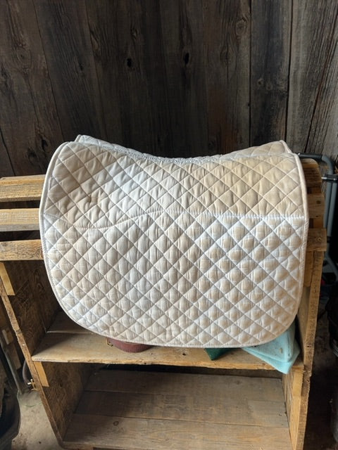 White Saddle Pad, Dressage