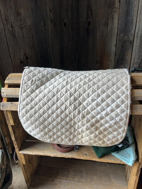 White Saddle Pad, Full
