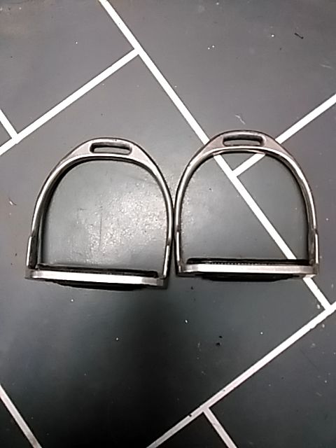 Fillis Stirrups, 4 1/2"