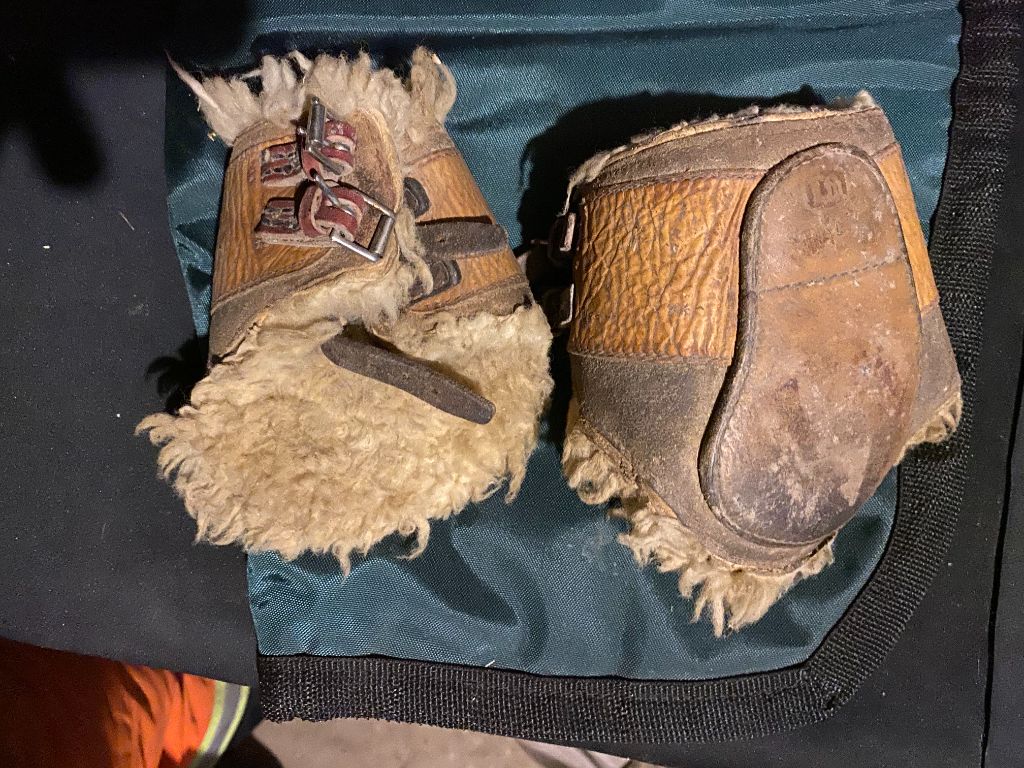 Leather Fleece Lined Hinds, XL