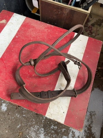 Brown  Standing Martingale, Full