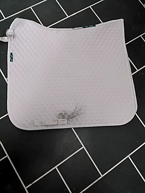 White Nuu med hiwither Saddle Pad, Horse
