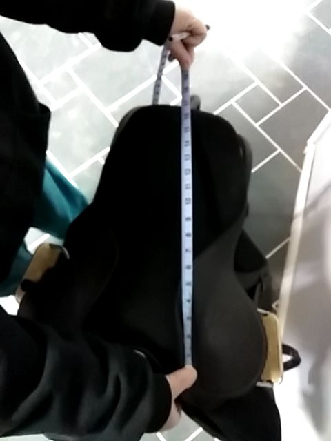 Black Griffin Close contact saddle, 17"