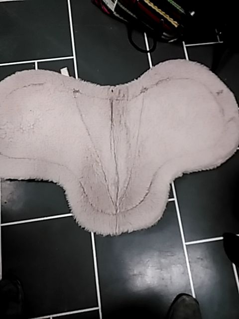 White  Hunter pad, Full