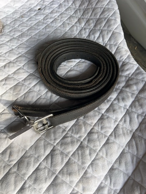 Black Nylon Lined Stirrup Leathers, 137