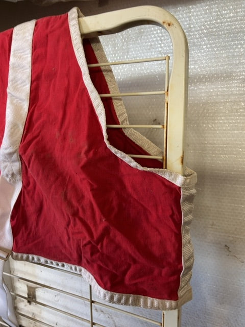 Red  Stable Sheet, 40"