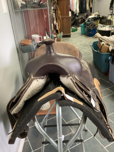 Brown Synthetic Saddle, 15"