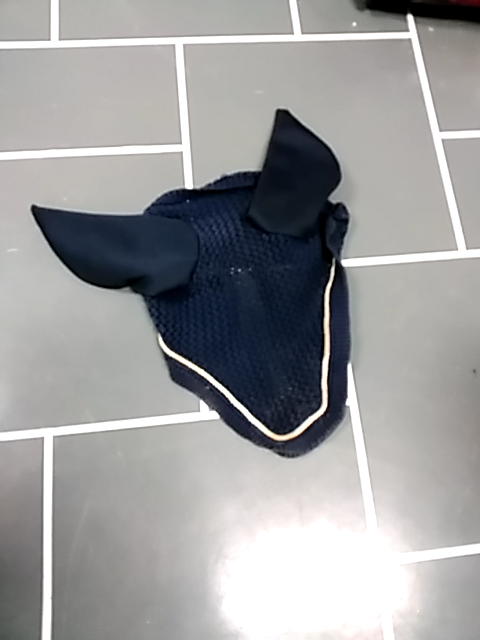 Navy Shedrow Bonnet, Horse