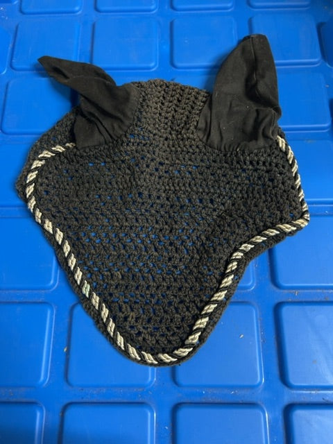 Black Shedrow Fly bonnet, Full