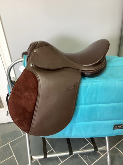 17"  English Saddle