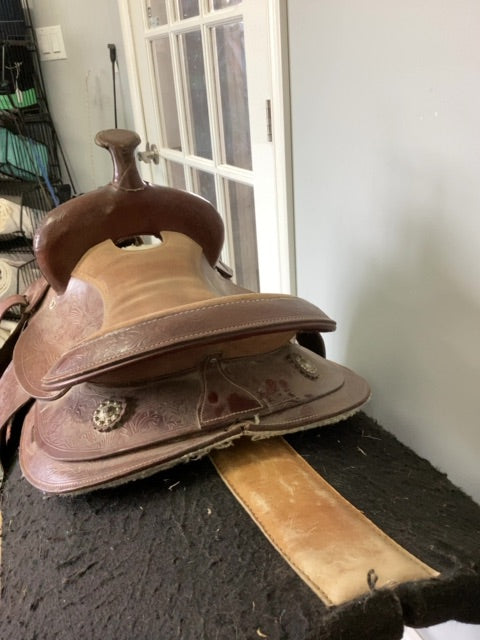 Brown Leather Western Saddle, 12" Seat