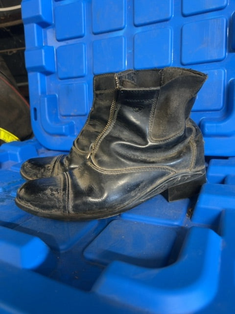 Black Ariat Paddock Boots, 4