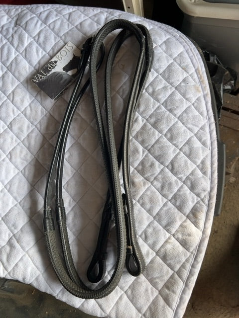 Black Val du Bois Raised Fancy Stitch Rubber Reins, Pony