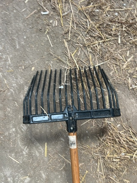 Black Garant Manure Fork
