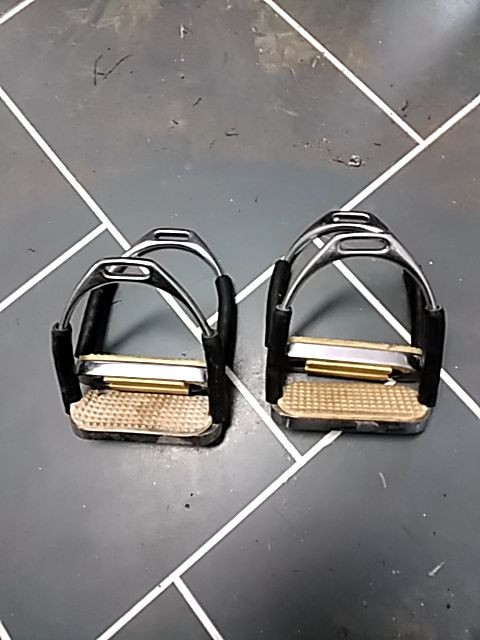 Stirrups, 4 3/4"