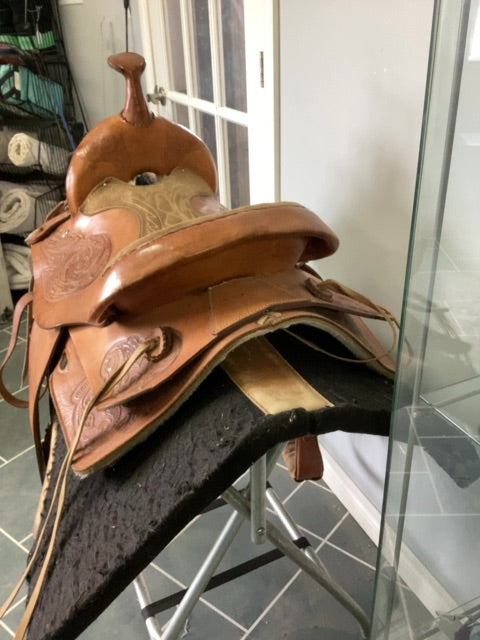 Tan Leather Saddle, 15"