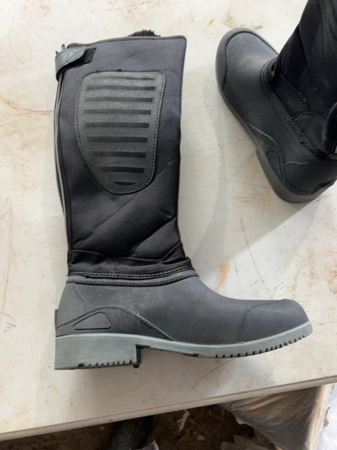 Black Horse Tech Winter Boots, 40
