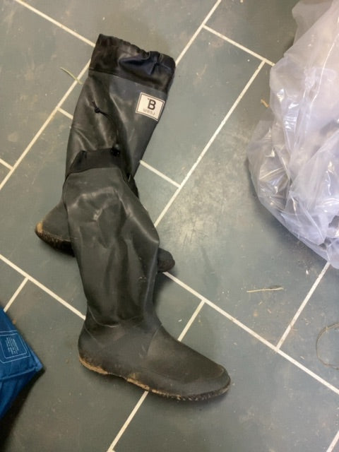 Black WBSJ Rubber Boots, L (US 7/8)
