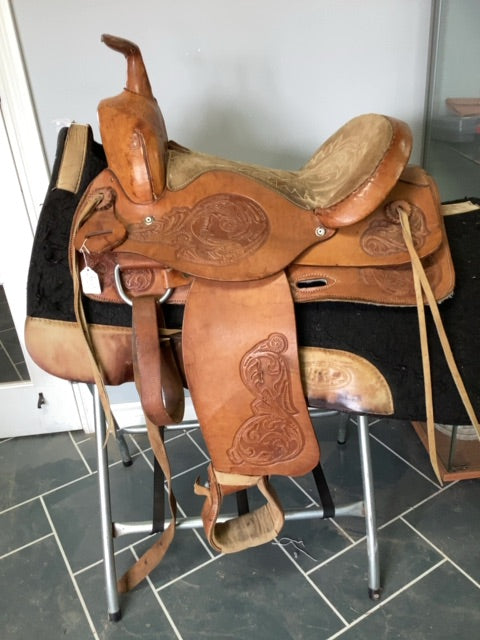 Tan Leather Saddle, 15"