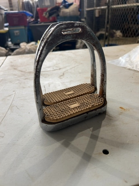 Stirrups, 4 1/2”