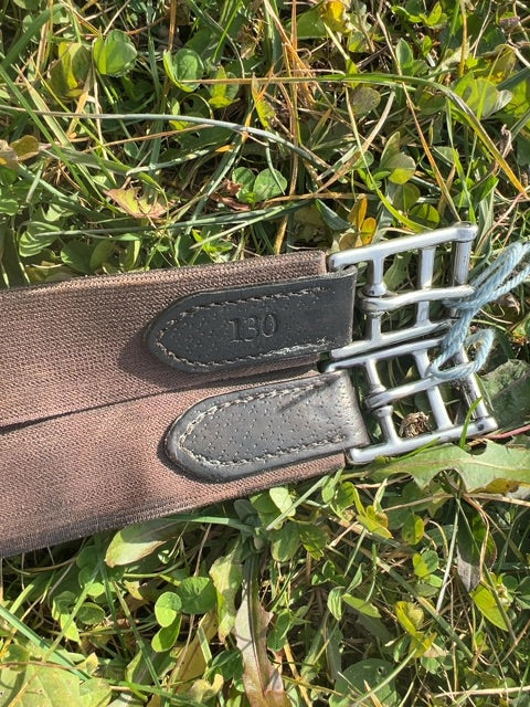 Dark Brown Equips Caramella Contour Girth, 130/52