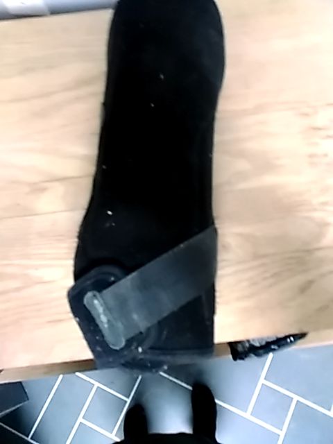 Black Lami-cell Knee Boot, Medium