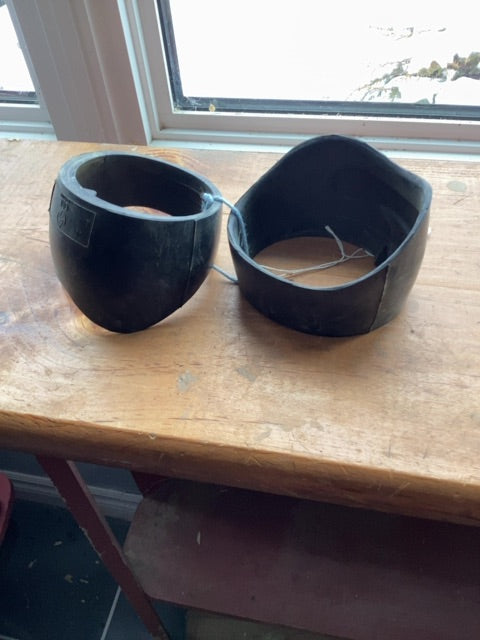 Black One Grab Boots, Medium