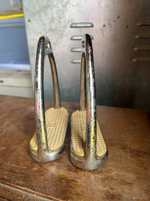 Stirrups, 4 3/4
