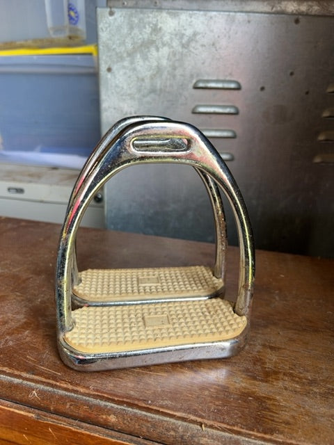 Stirrups, 4 3/4