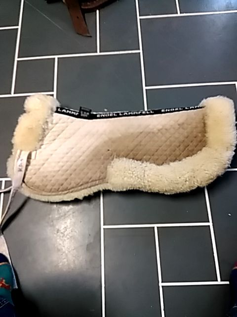 White Lammfell Shimmable Half Pad, Full