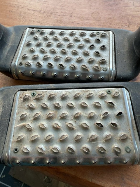 Black Royal Flex Stirrups Stirrups, 4 3/4"