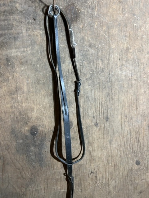 Black  Running Martingale, Full