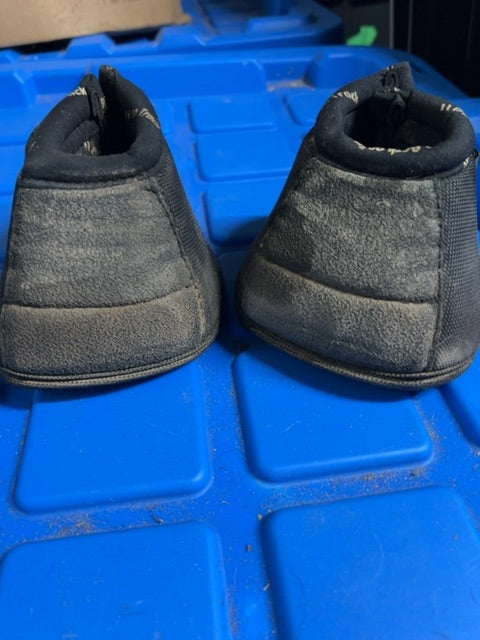 Black Back on Track No turn bellboots, Medium