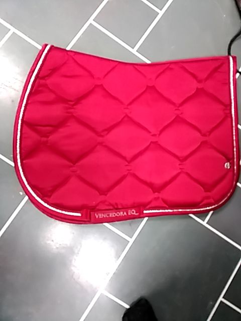 Red Vencedira eq Saddle Pad, Full