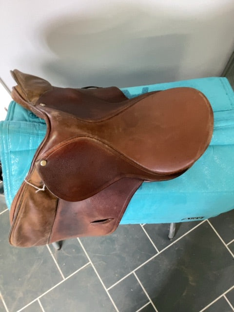 Brown All Purpose Saddle, 15.5"