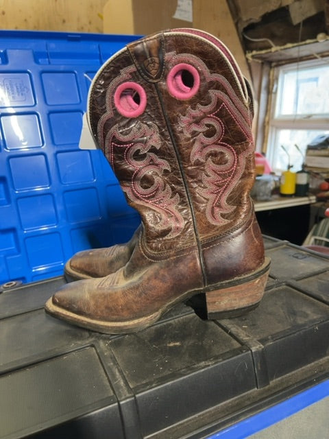 brown/pink Ariat Cowboy Boots, 7.5