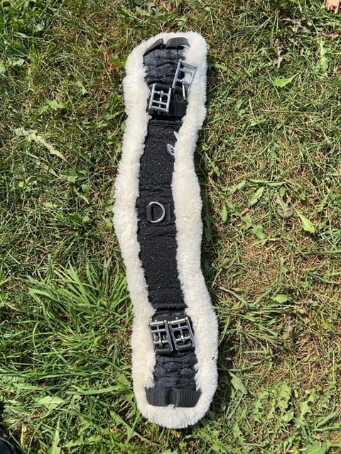 White Leveza Sheepskin Dressage Girth, 24”