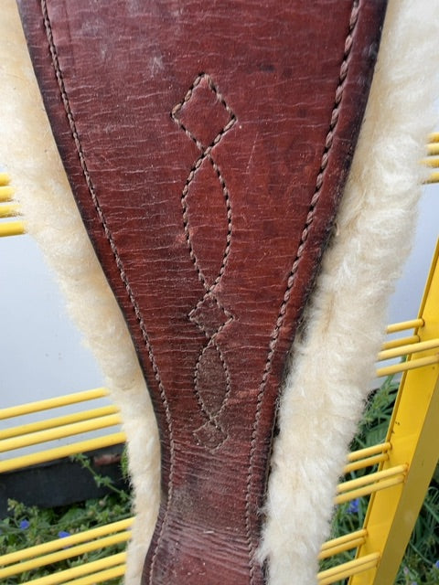 Sheepskin lined Girth, 48"