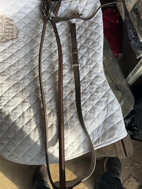 Brown Arc de Triomphe Fancy Stitch Raised Breastplate, Full