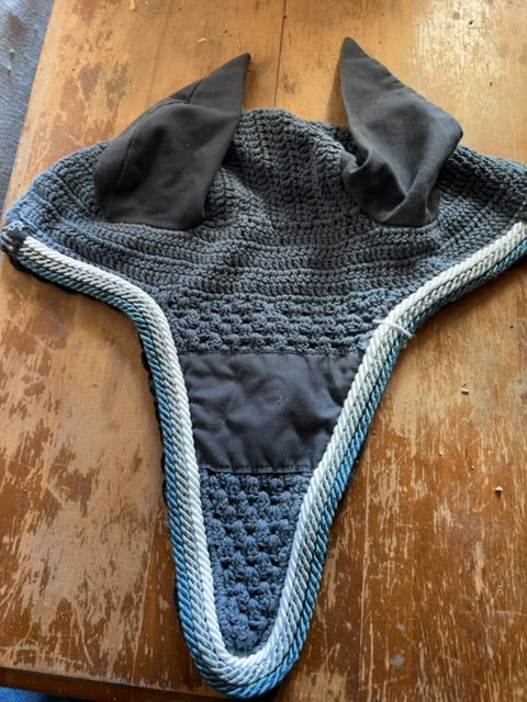 Blue Grey Anna Scarpati Bonnet with Tie Down