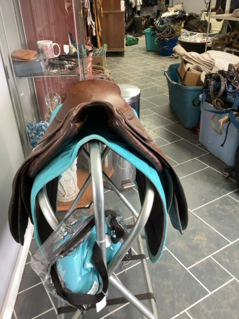 Brown Lane Fox Cut out saddle, 20"