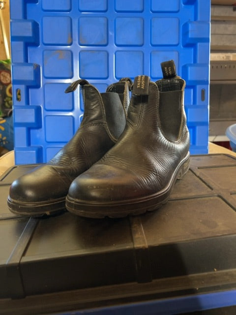 Black Blundstone Paddock Boots, 7