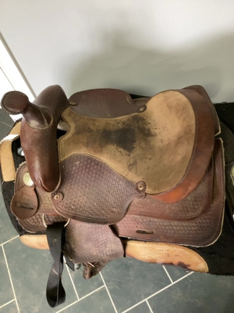 Brown Leather Western Saddle, 15"